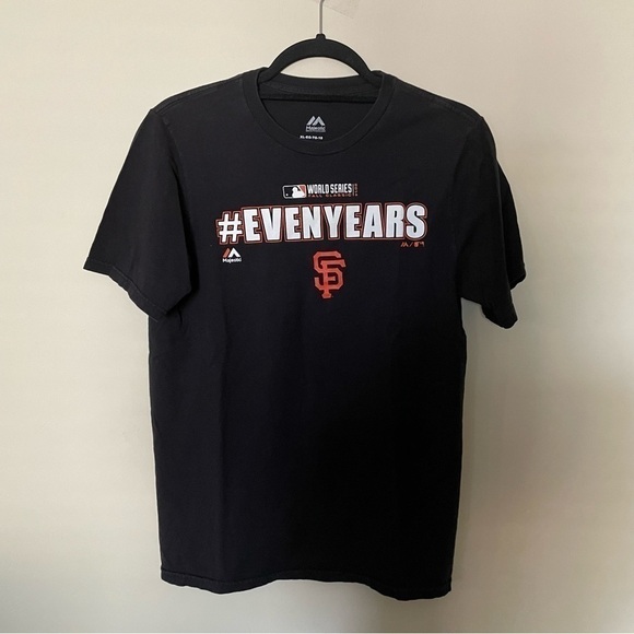 San Francisco SF Giants Baseball Black #evenyears Graphic Short Sleeve T-Shirt - Picture 1 of 4